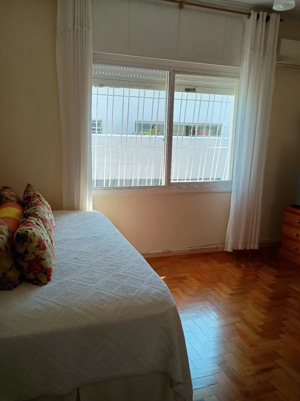 Imagem Casa Condominio para Venda 3 dormitórios, sendo 1 suites, 2 vagas - Tristeza