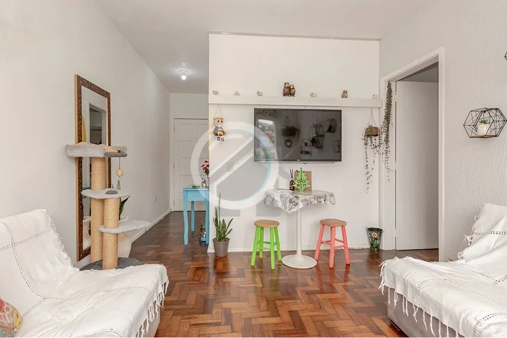 Imagem Descubra seu novo lar ao se encantar com este espaçoso apartamento de 81m², situado no coração d...