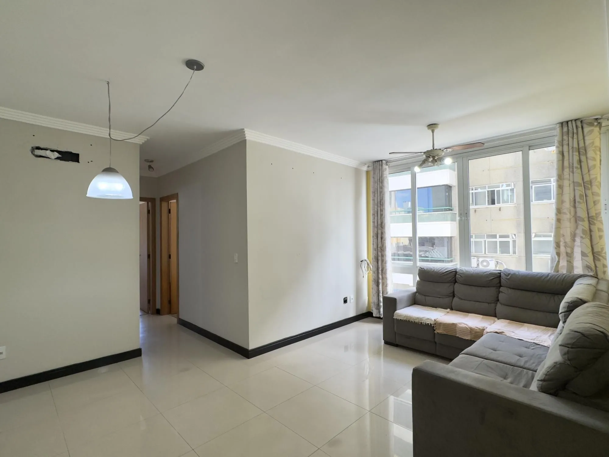 Imagem APARTAMENTO 2 DORMITÓRIOS, SENDO 1 SUÍTE COM VAGA DE GARAGEM NO BAIRRO SANTANA