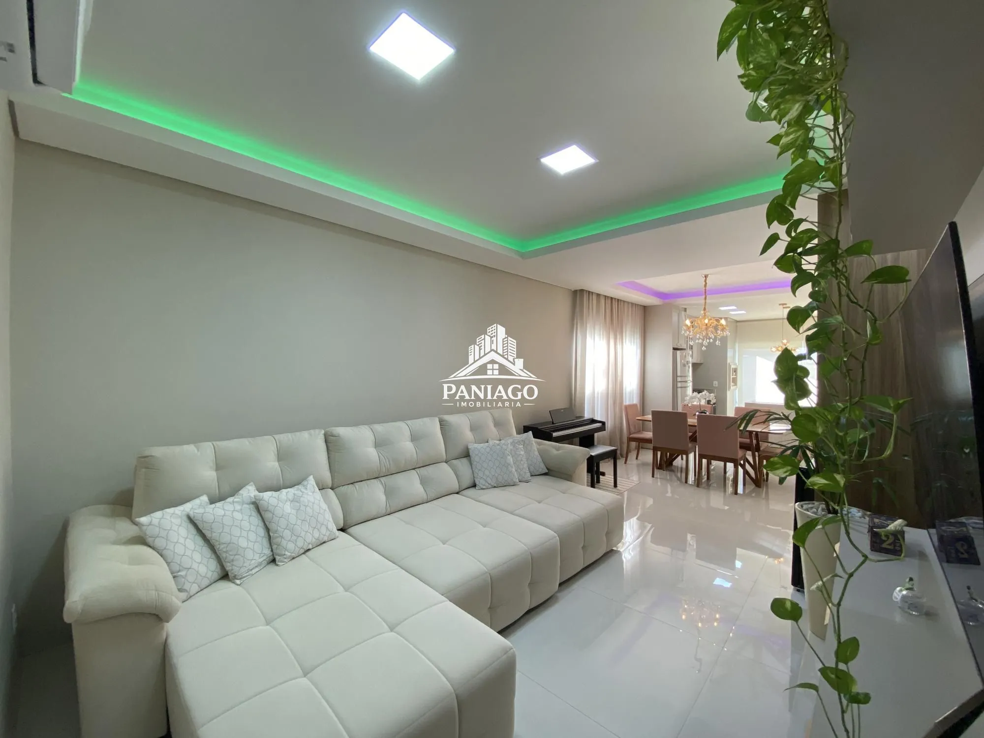 Imagem Casa porteira fechada, 3 quartos e energia solar Primor das Torres Cuiabá - MT