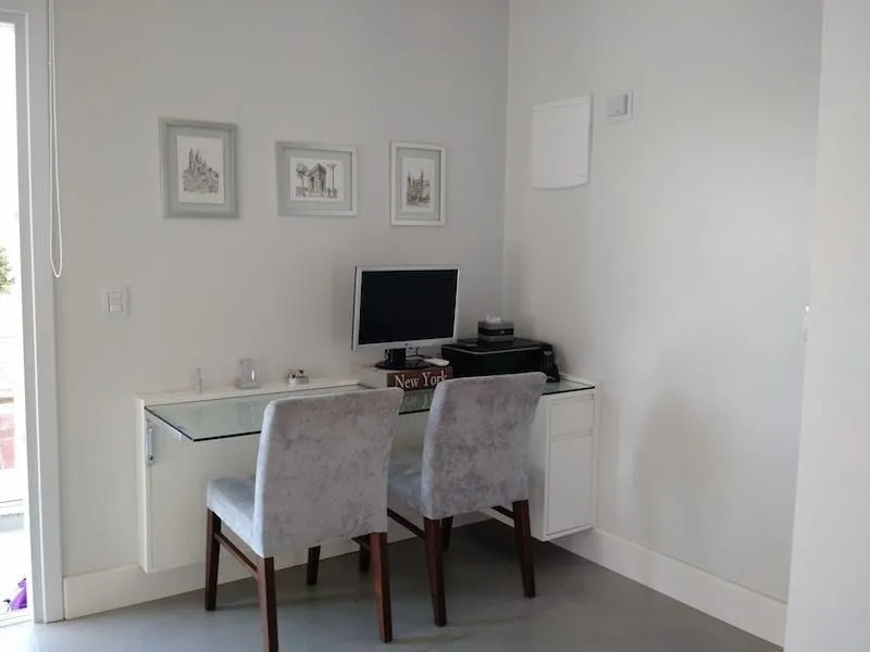 Imagem Casa para Venda - 217m², 3 dormitórios, sendo 1 suites, 3 vagas - Teresópolis