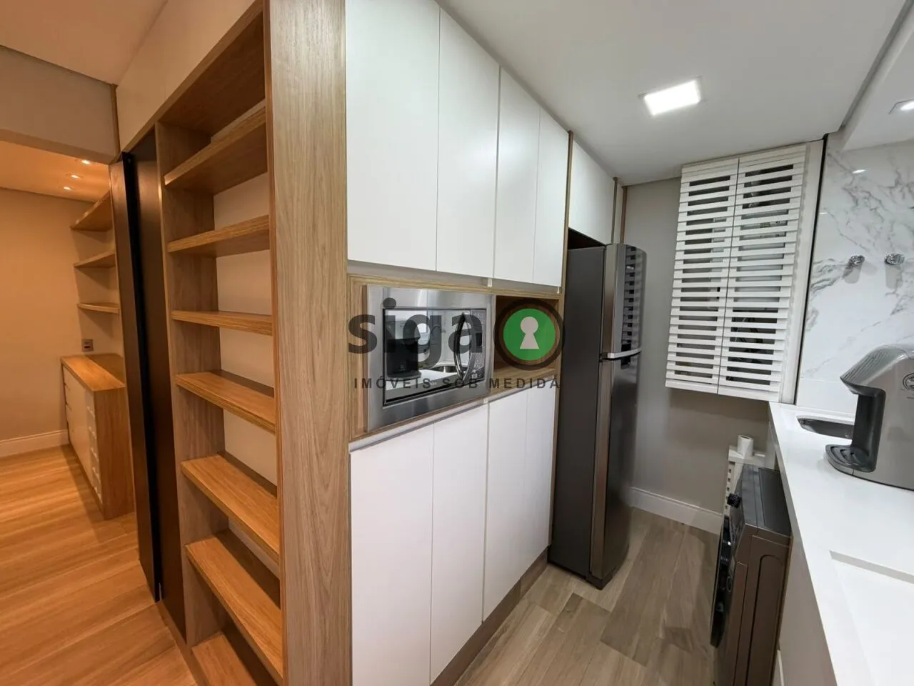 Imagem APARTAMENTO MOBILIADO A VENDA NO PANAMBY COM 2 SUÍTES, 2 VAGAS E DEPÓSITO!