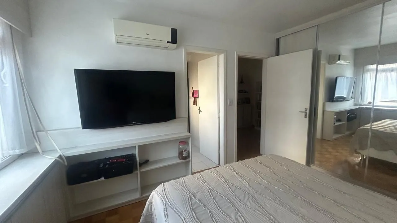 Imagem APARTAMENTO DE FRENTE 03 DORMITÓRIOS -MENINO DEUS