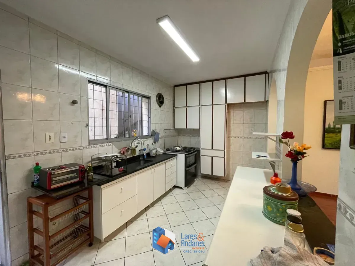 Imagem Casa para venda em Vila Pompéia com 3 quartos, 130m²