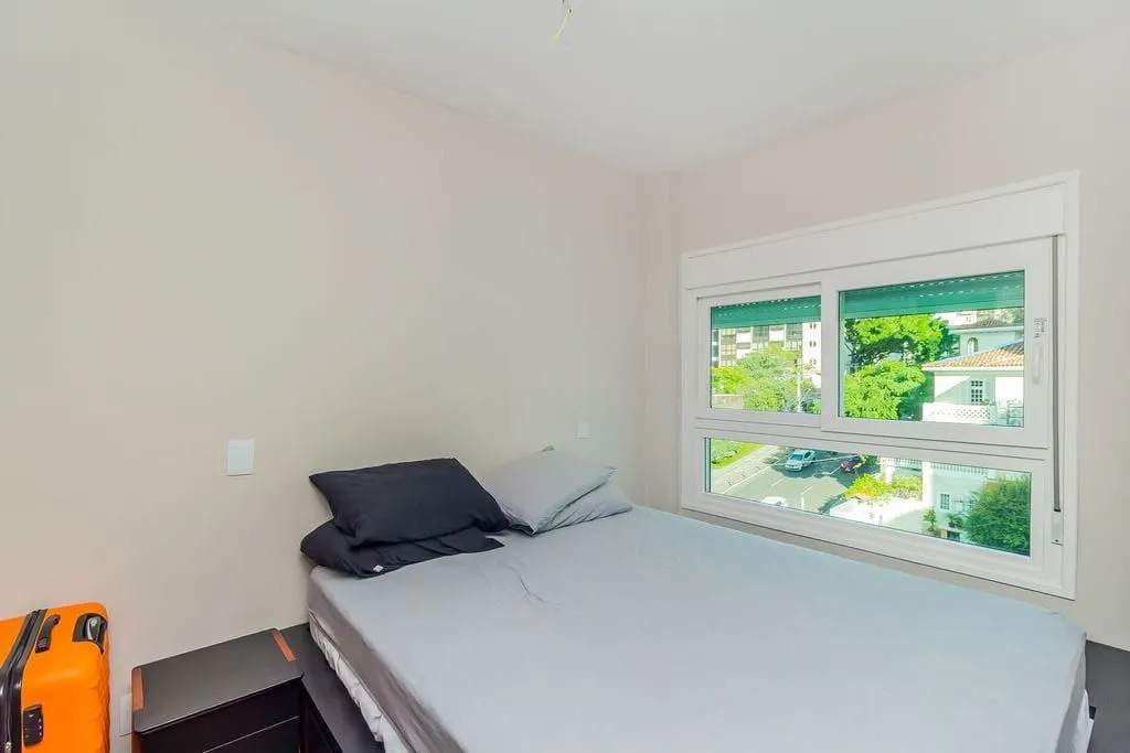 Imagem Apartamento de 1 quarto (studio) e uma vaga no bairro Moinhos de Vento em POA