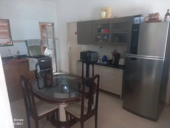 Imagem Casa em Rua Pública no Matapuã - Amplo e Confortável com Piscina e Churrasco