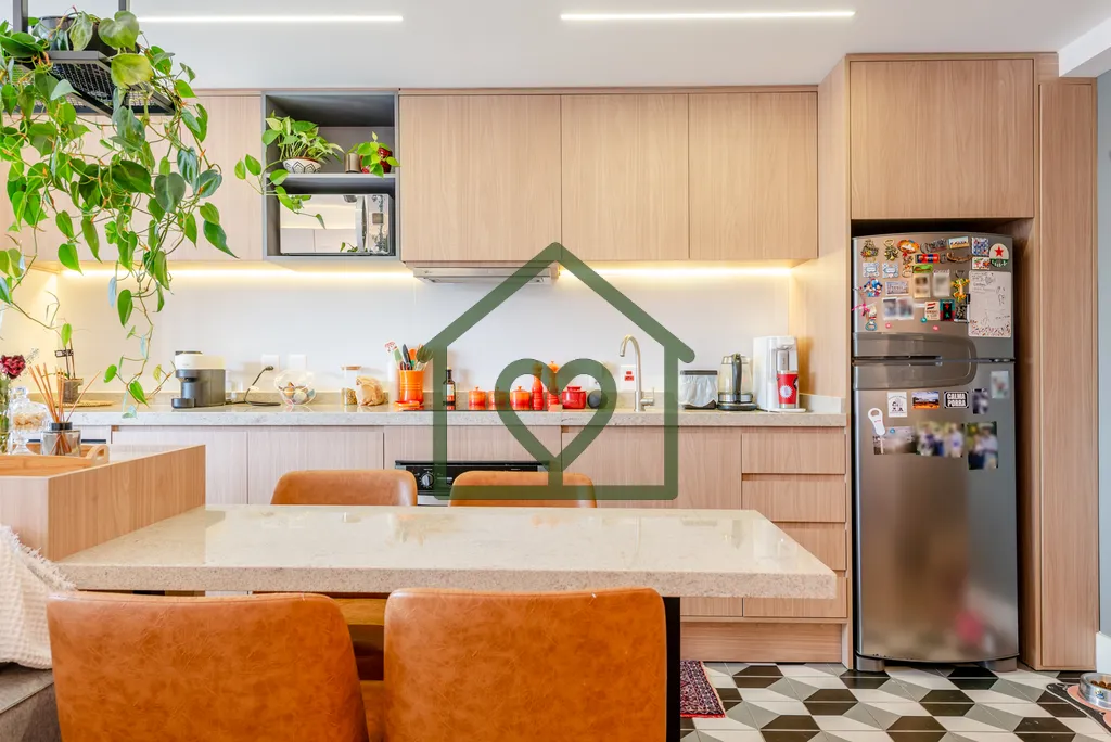 Imagem Lindo apartamento mobiliado de 70m² no bairro Boa Vista, Porto Alegre. Com 2 suítes e 2 vagas de g...