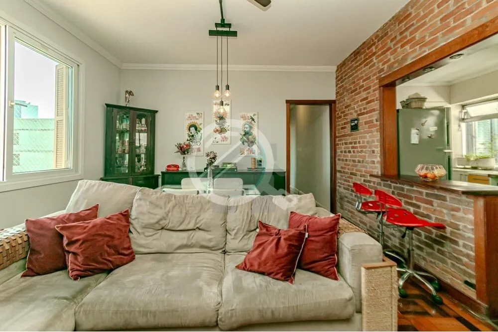 Imagem Descubra o charme deste aconchegante apartamento localizado na vibrante Cidade Baixa, um dos bairros...