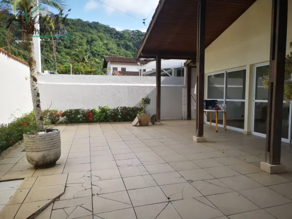 Imagem Casa à venda no bairro Guaiúba em Guarujá/SP