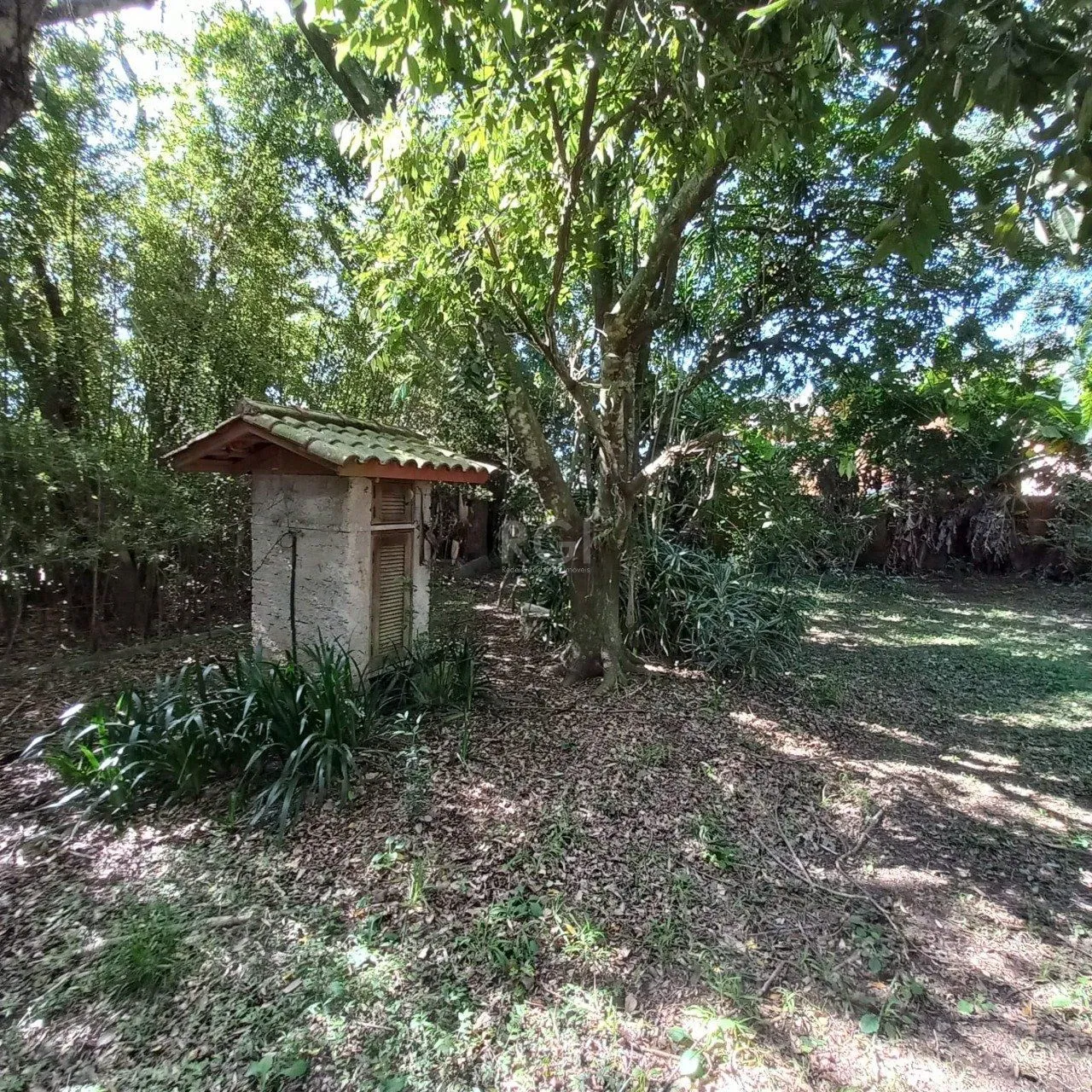 Imagem Terreno para Venda - 0m², 0 dormitórios, Belém Novo, Porto Alegre