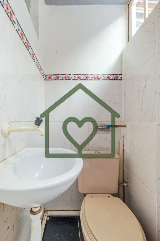 Imagem Amplo apartamento na Rua Lasar Segall de frente, próximo a todos os comércios. O imóvel fica de f...