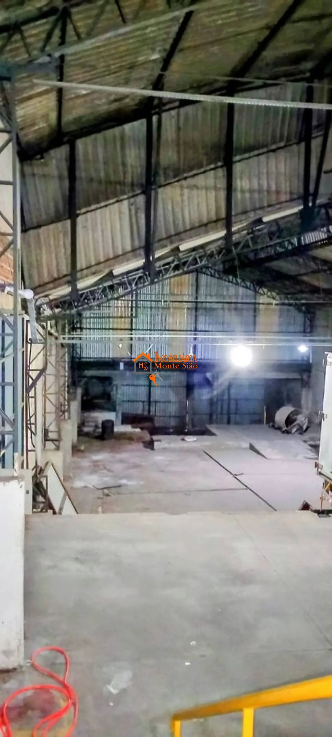 Imagem Galpão à venda, 1000 m² por R$ 2.450.000,00 - Vila São Rafael - Guarulhos/SP