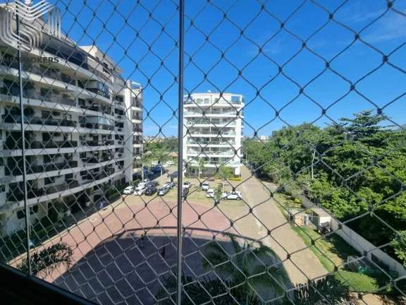 Imagem Apartamento à venda no Recreio dos Bandeirantes, Rio de Janeiro-RJ, com 3 quartos, 1 suíte, 3 salas , 3 vagas e 91m² de área. Varanda