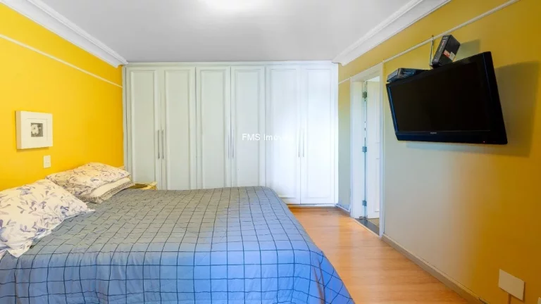 Imagem Apartamento à venda em Pinheiros: 3 quartos, 3 suítes, 1 sala, 4 banheiros, 2 vagas e 160m²
