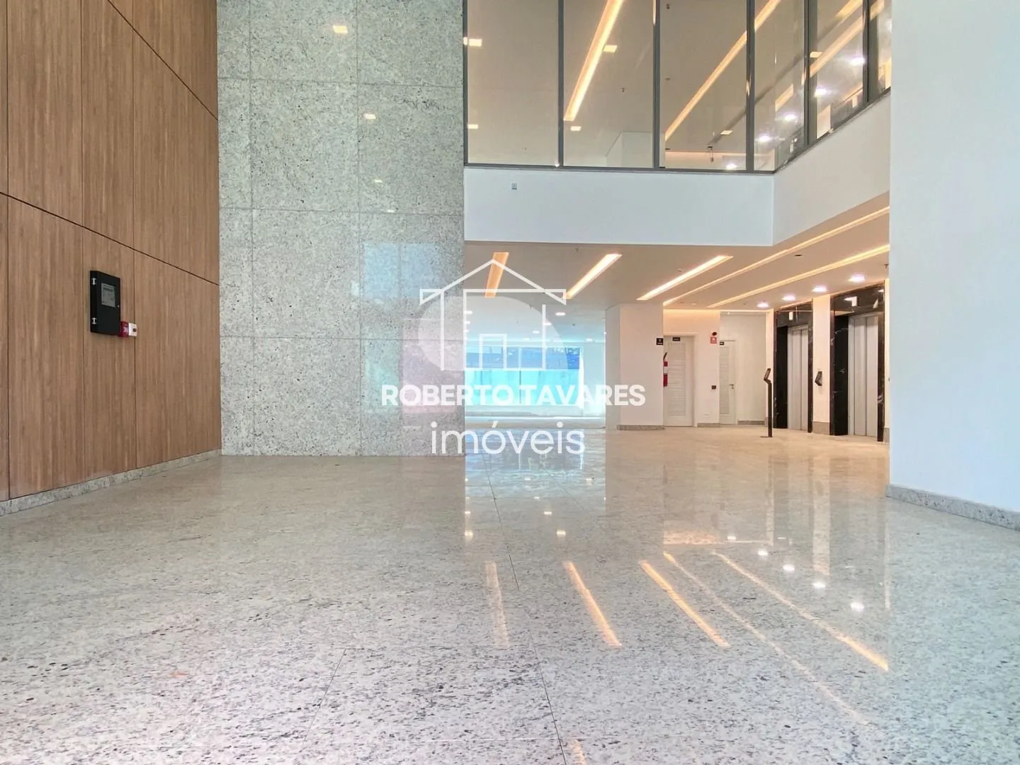 Imagem Prédio Inteiro de 10640m² no bairro Liberdade, em São Paulo