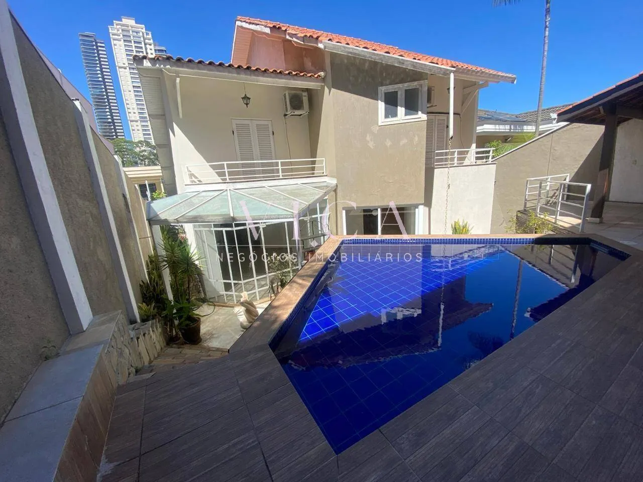 Foto do imóvel Alphaville 03 - Casa 5 dormitórios 300m² para aluguel por R$ 12.000/mês