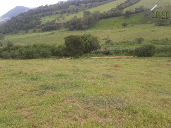 Imagem [Vendo Sítio em Brazópolis] [7 hectares com córrego d'água]