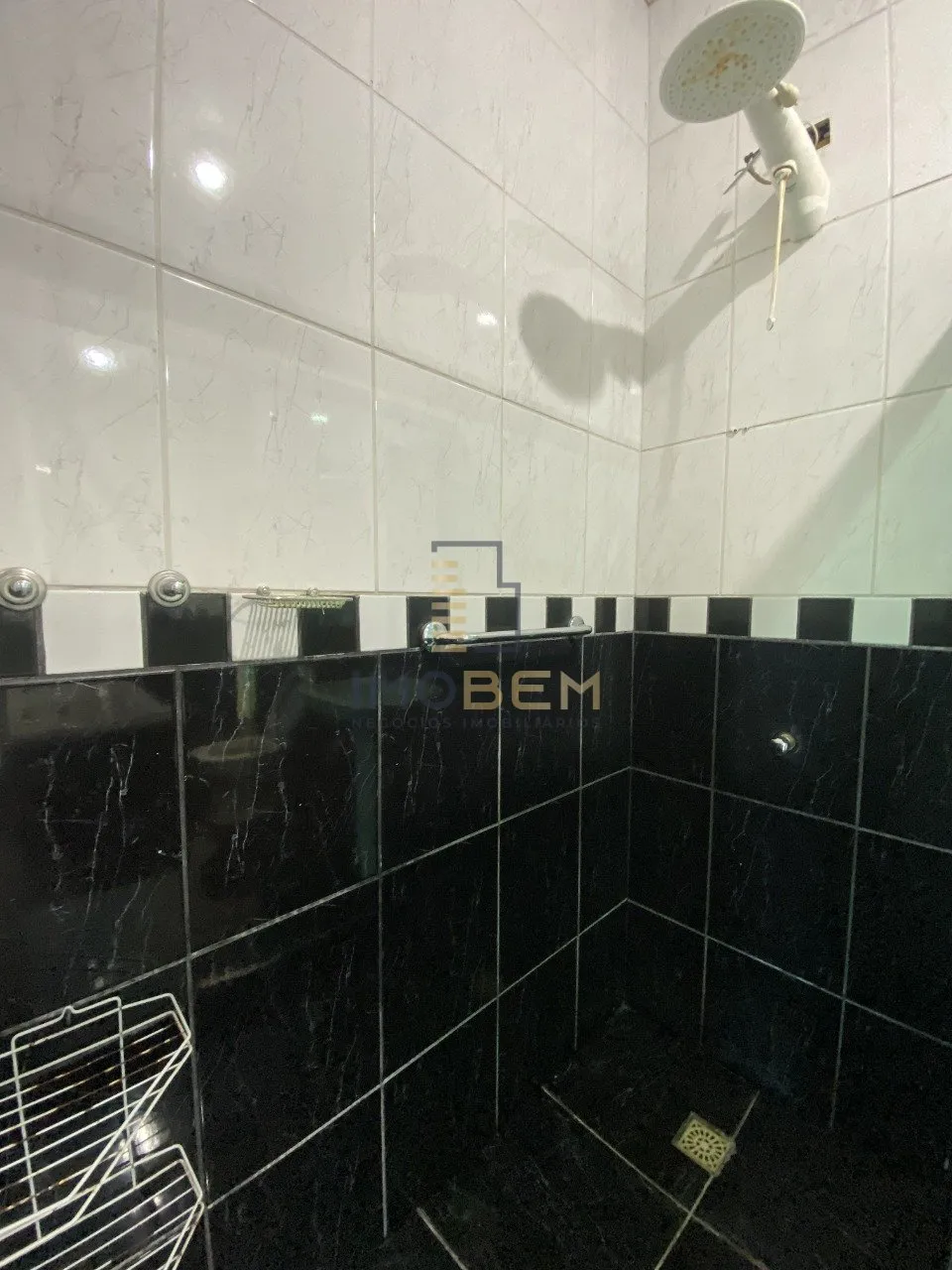 Imagem Excelente espaço de coworking disponível para alugar no Setor Comercial de Sinop. 

Com uma área ...