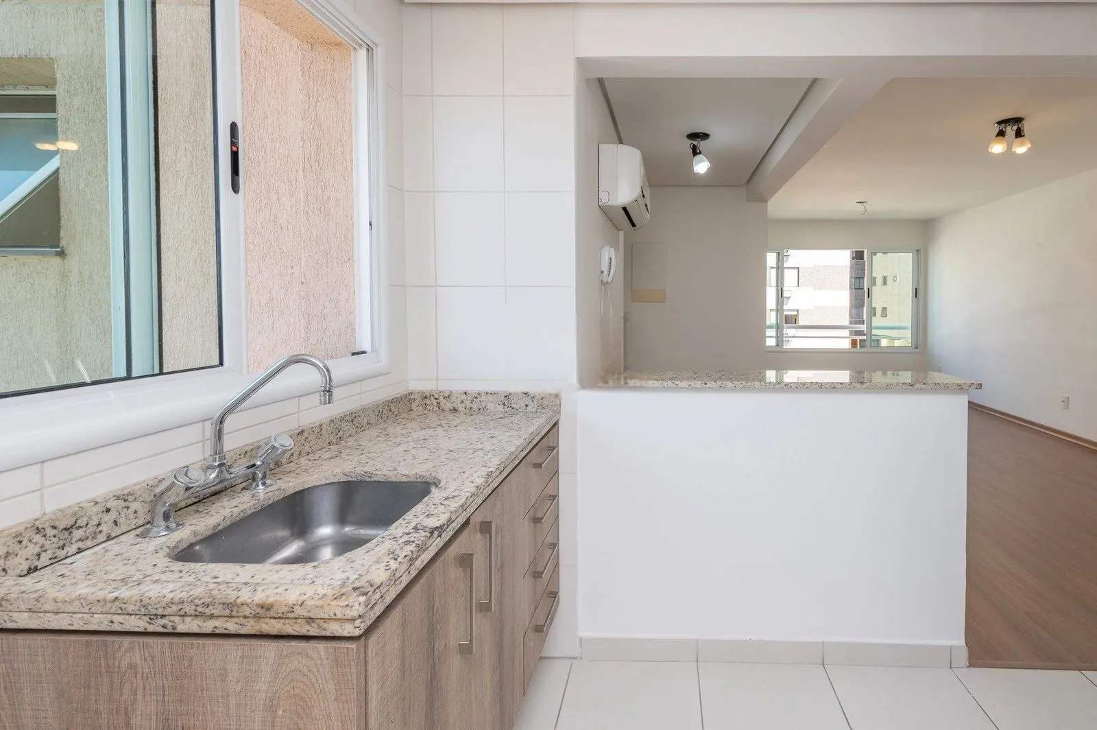 Imagem Apartamento 2 Dormitórios com Vaga no Petrópolis