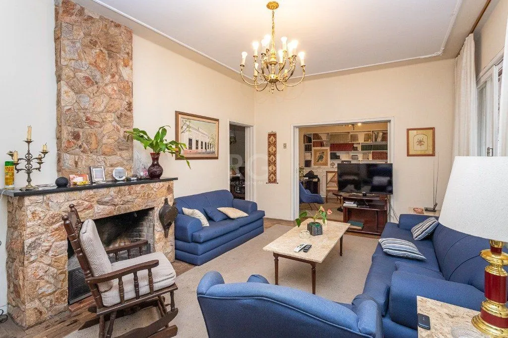 Imagem Casa no bairro Petrópolis de 3 dormitórios