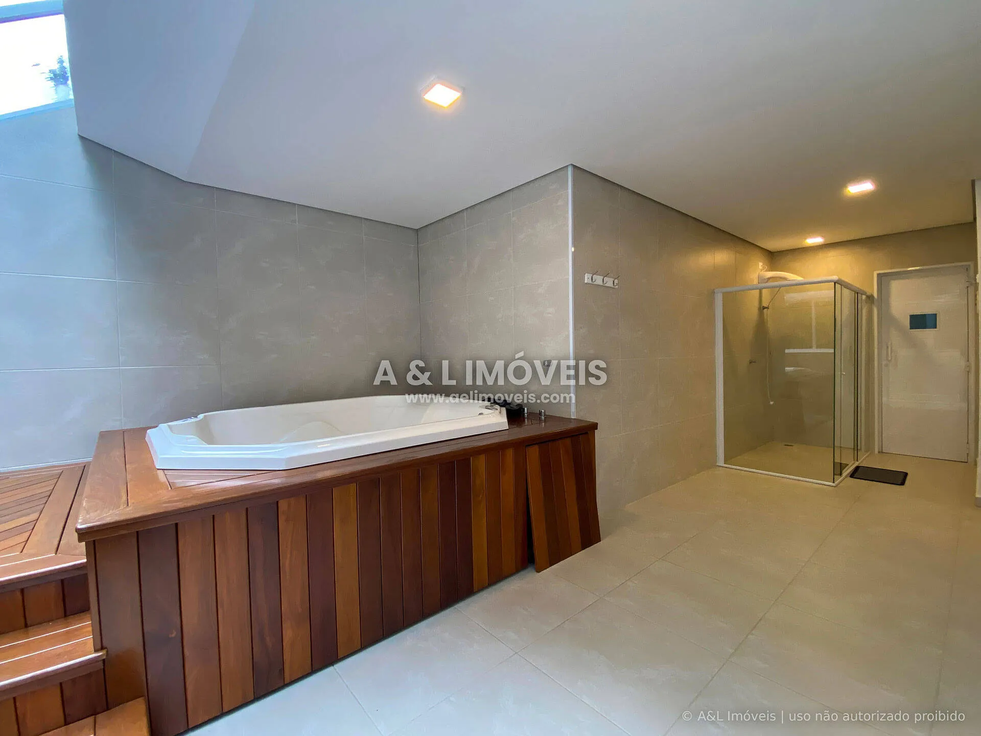 Imagem Apartamento em Campos do Jordão | 87,10 m² | Lareira e Varanda Privativa