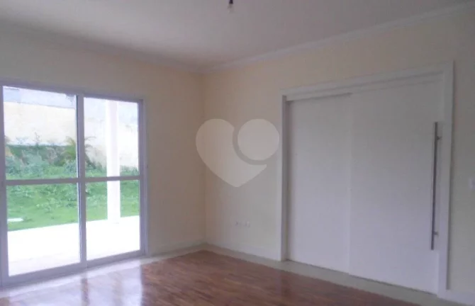 Imagem Casa à venda com 4 quartos, sendo 4 suítes, em Chácara Remanso (caucaia do Alto), Cotia - SP