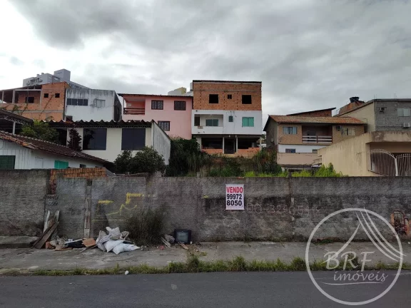 Imagem Vendo Terreno totalmente plano na Kurt Ratour em Capoeiras Florianópolis SC