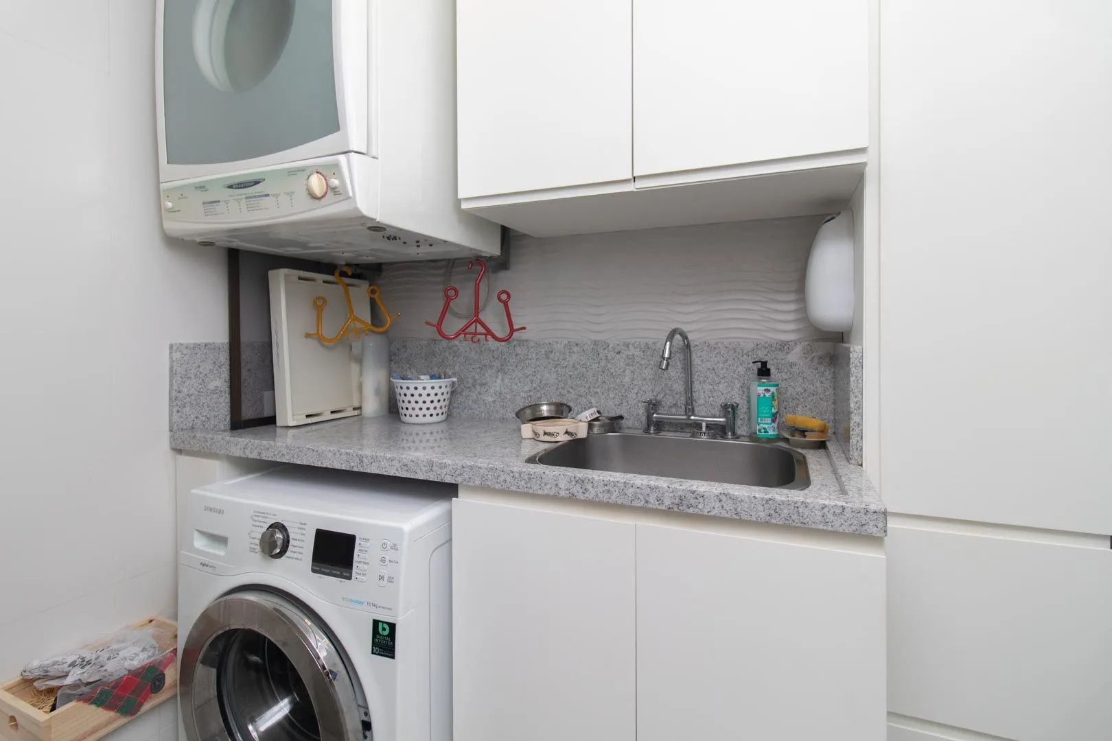 Imagem Apartamento para Venda - 93.43m², 3 dormitórios, sendo 1 suites, 2 vagas - Teresópolis
