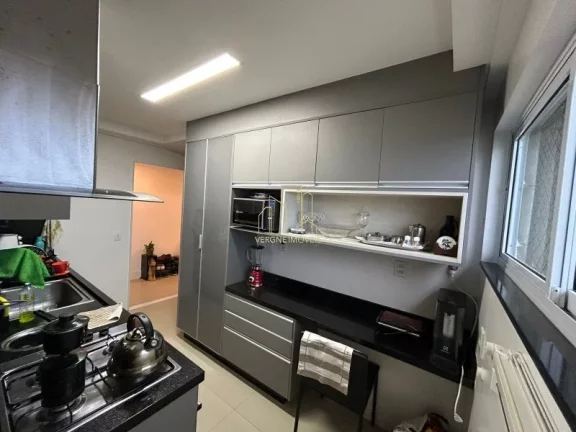 Imagem Apartamento Reformado com 2 quartos e 4 Vagas de garagem à Venda no Imbuí ? Salvador