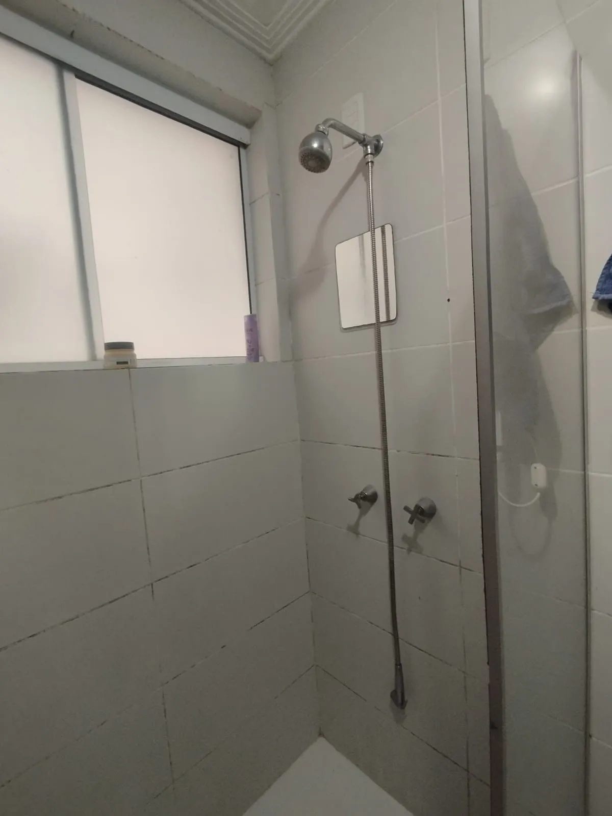 Imagem Apartamento com 3 dormitórios e vaga de garagem na João Pessoa - conforto e praticidade no coração de Porto Alegre!