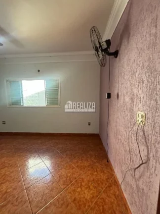 Imagem Casa para Alugar em Parque das Américas, Uberaba