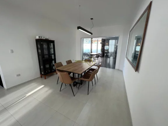 Imagem Sobrado a venda Condomínio Três Marias Porteira Fechada Reformado