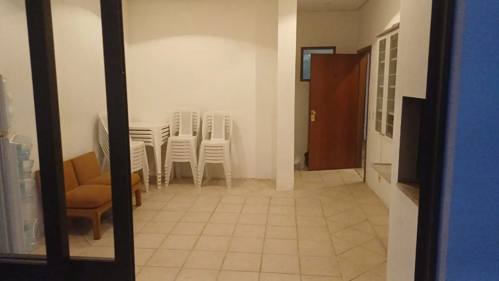 Imagem 1Suíte, com vaga e churrasqueira