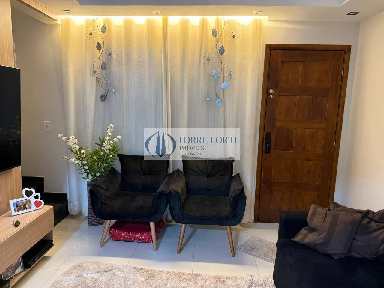 Imagem Casa de condominio com 2 dormitorios 2 vagas na Vila Nhocune.