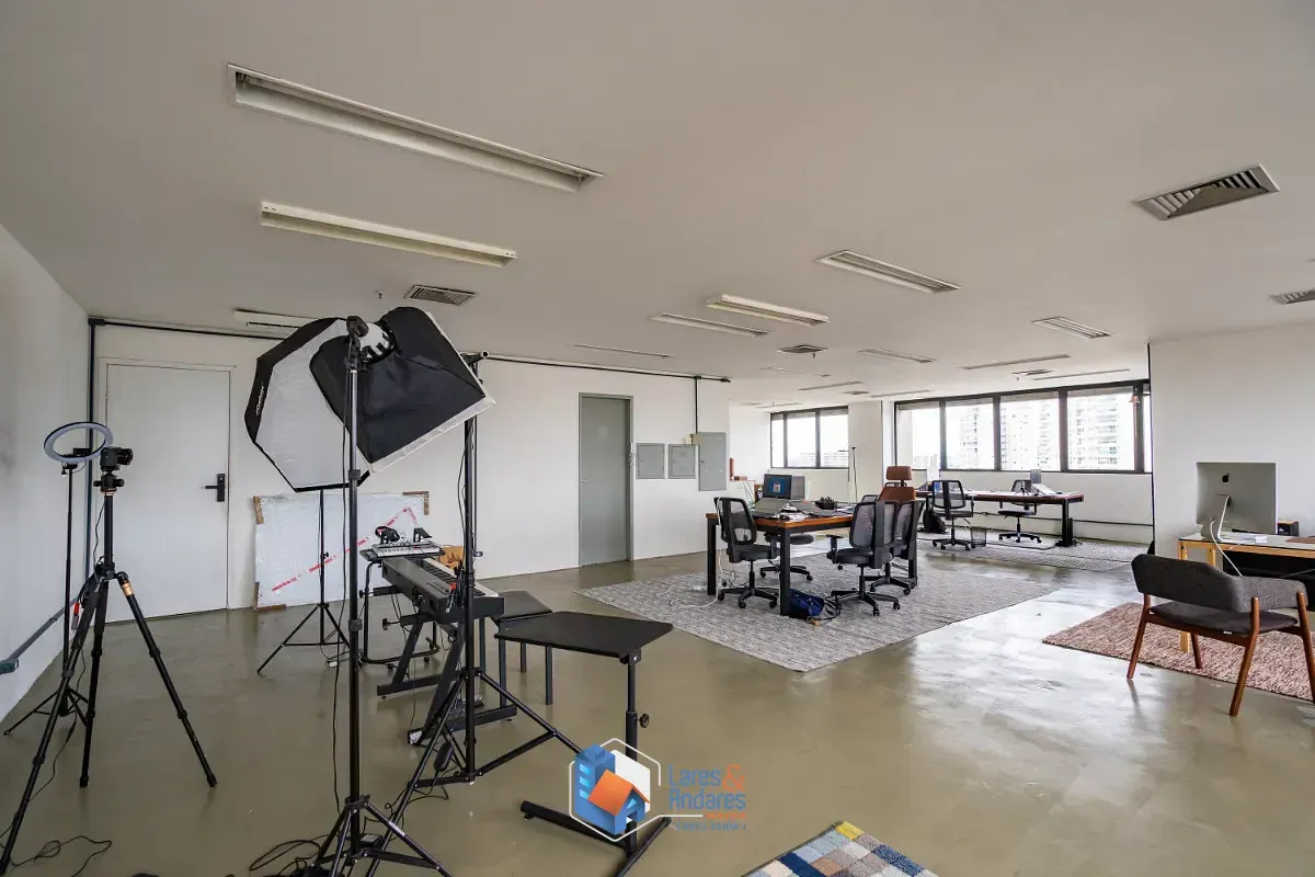 Imagem Conjunto comercial para venda em Santo Amaro, 122m²