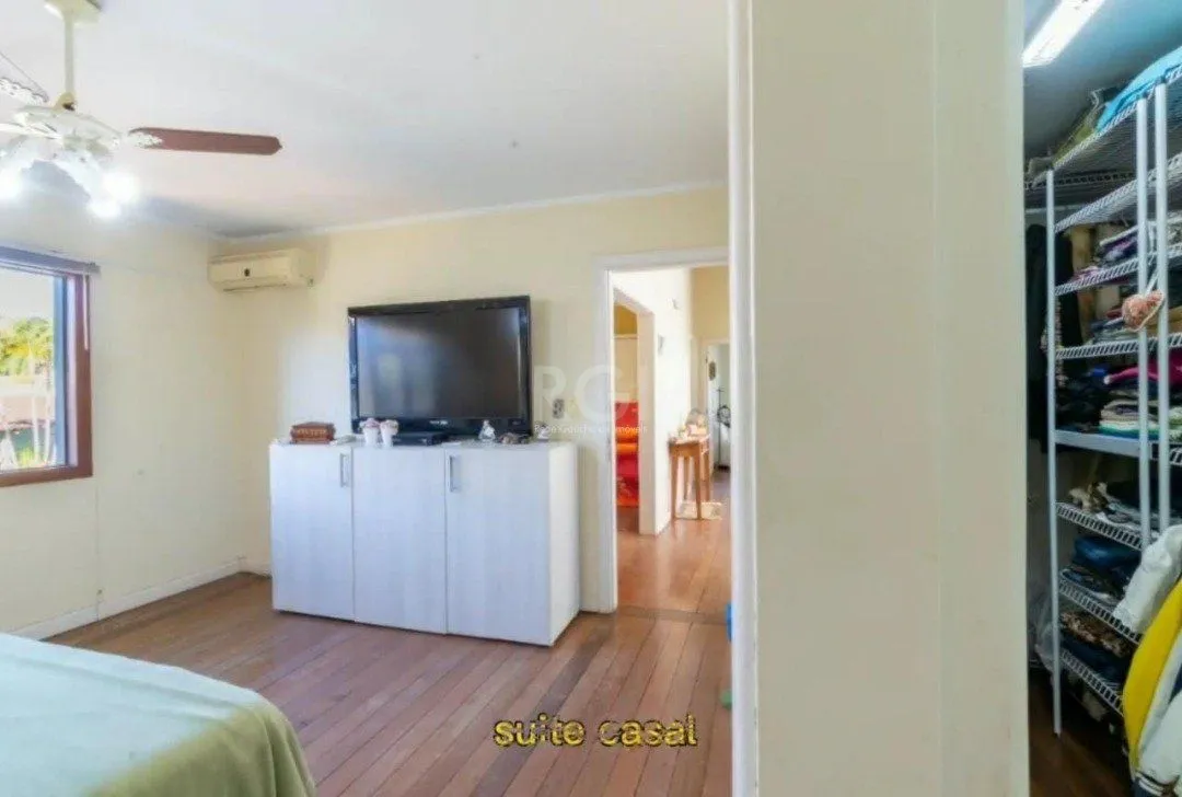Imagem Casa para Venda - 280m², 4 dormitórios, sendo 1 suites, 3 vagas - Jardim Isabel
