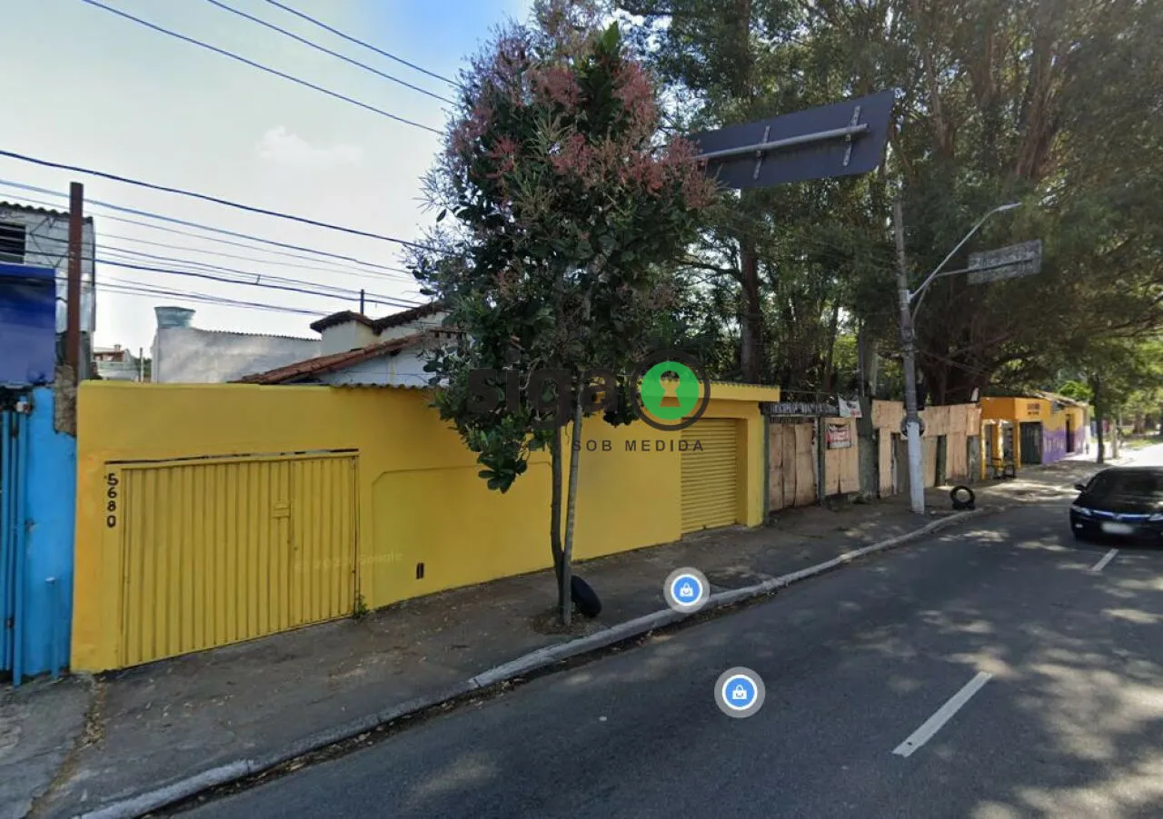 Foto do imóvel TERRENO COM CASA E EDÍCULA NA AVENIDA ATLÂNTICA | ÓTIMA OPORTUNIDADE PARA MORAR OU INVESTIR