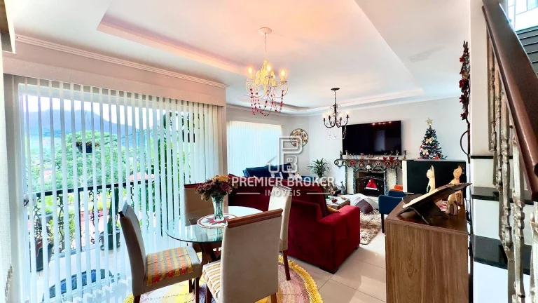 Imagem Casa à venda, 178 m² por R$ 760.000,00 - Vargem Grande - Teresópolis/RJ