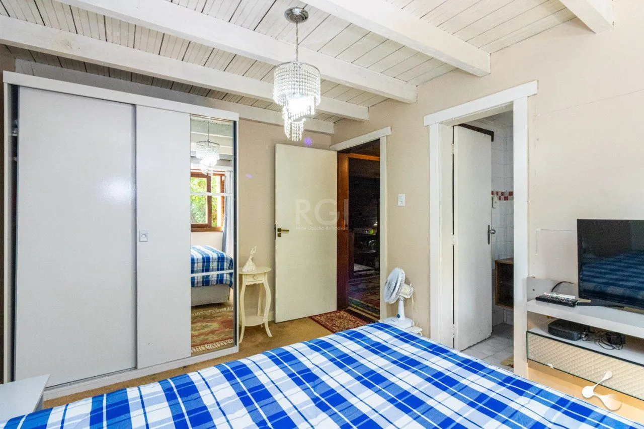 Imagem Casa Condominio para Venda - 231m², 4 dormitórios, 3 suites, 3 vagas - Ipanema