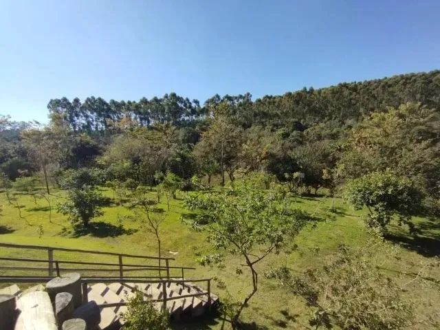 Imagem "Viva a Tranquilidade e Elegância: Terreno de 1000m² no Exclusivo Condomínio Fazenda Alta Vista, a Minutos do Campolim em Salto de Pirapora/SP"