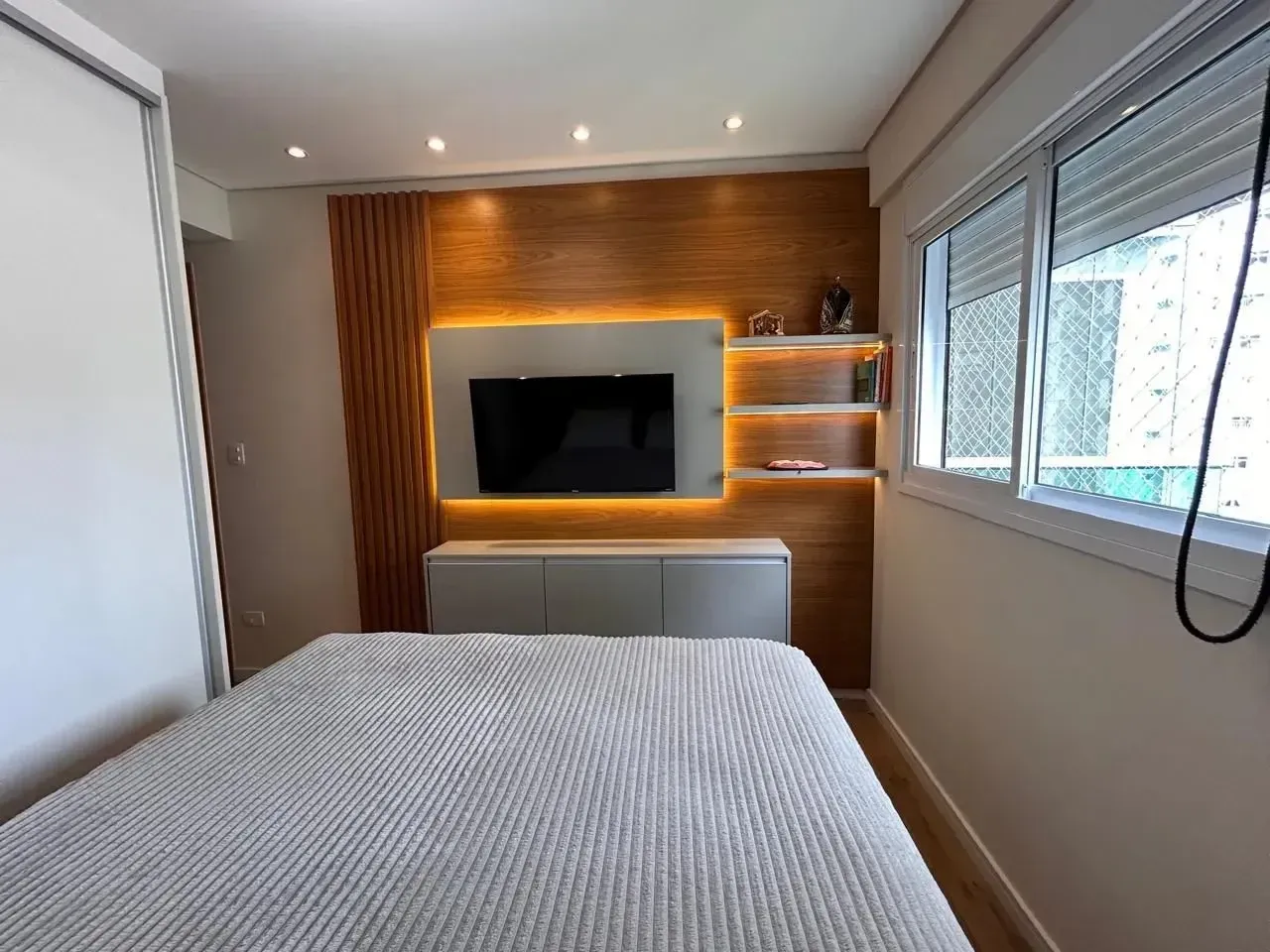 Imagem Apartamento com 2 Quartos à Venda, 72 m² em Vila Adyana - São José dos Campos