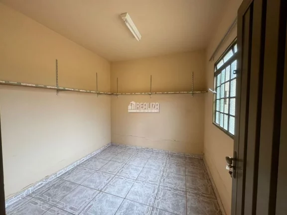 Imagem Casa de 3 dormitórios à venda no bairro Fabrício em Uberaba