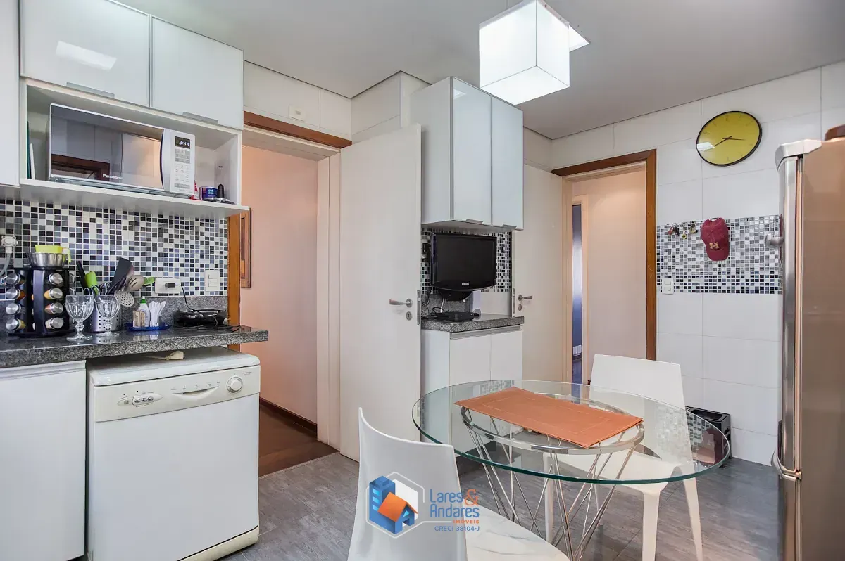 Imagem Apartamento para venda em Perdizes com 4 quartos, sendo 3 suítes, 192m²
