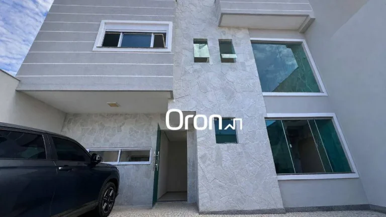 Imagem Sobrado com 3 dormitórios à venda, 256 m² por R$ 1.400.000,00 - Setor Jaó - Goiânia/GO
