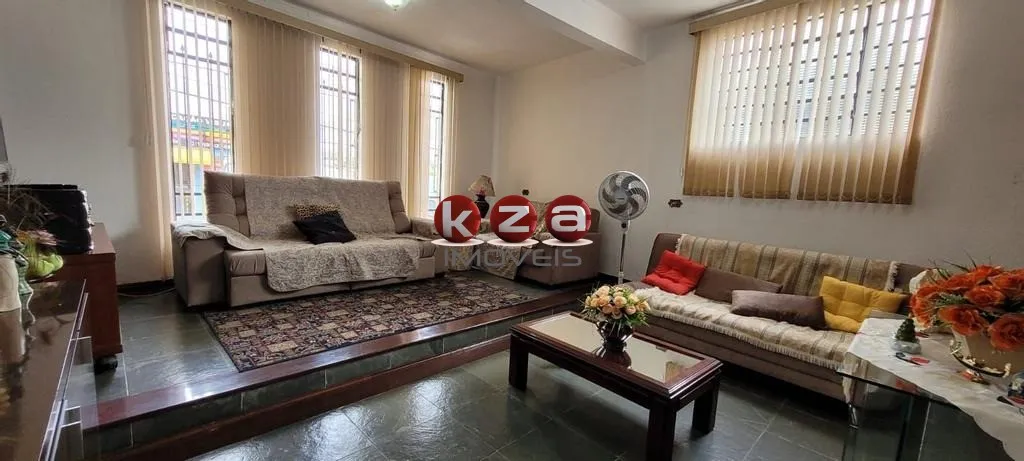 Foto do imóvel Imperdível oportunidade: Casa à venda em Vinhedo-SP, bairro Capela, 3 quartos, 1 suíte, 2 salas, 2 banheiros, 1 vaga garagem, 247 m².