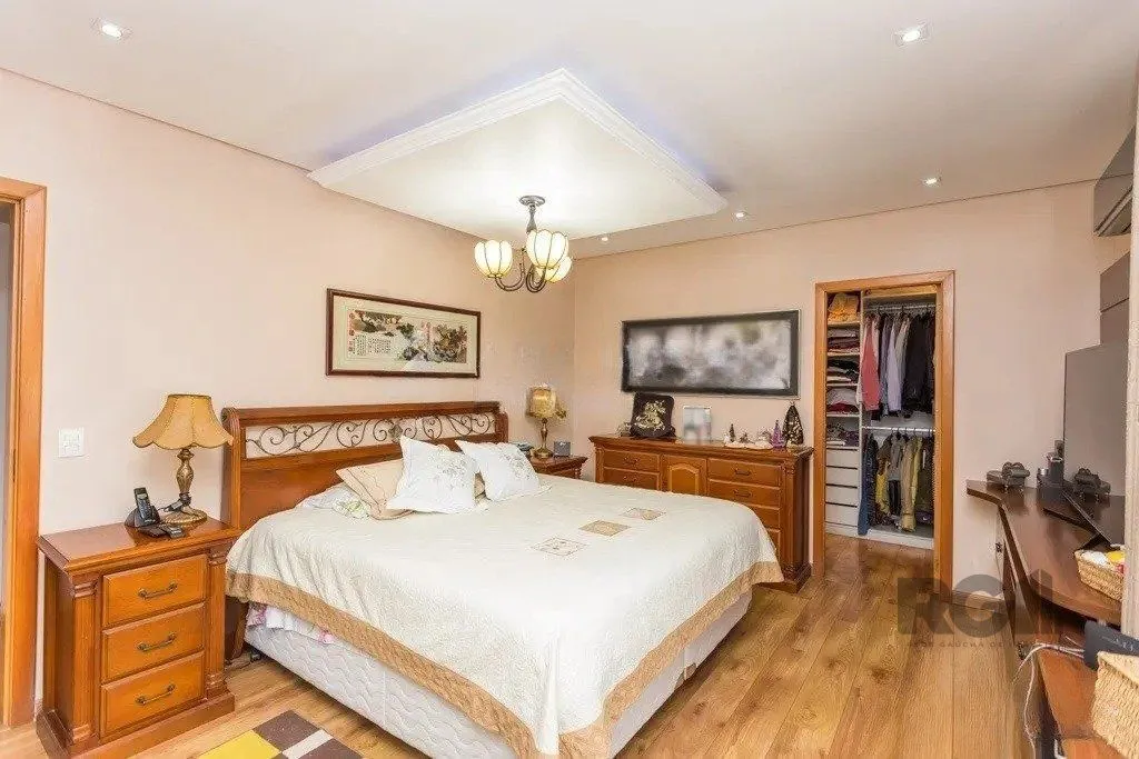 Imagem Casa com 3 dormitórios no bairro Jardim Lindóia
