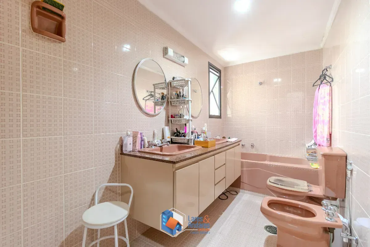 Imagem Apartamento para venda em Indianópolis com 4 quartos, sendo 2 suítes, 180m²