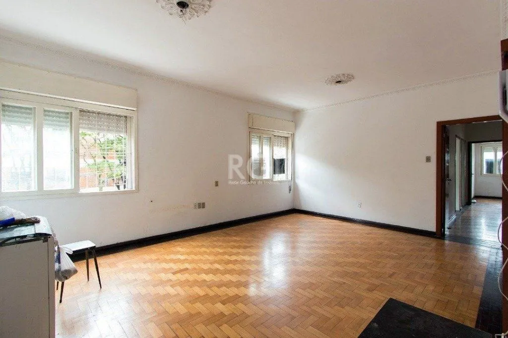 Apartamento para Venda - 101m², 3 dormitórios, 1 vaga - Menino Deus