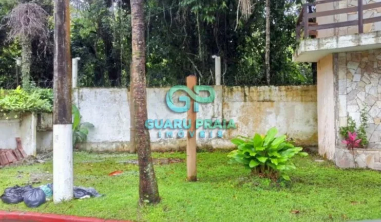Imagem Casa com 6 quartos sendo 4 suítes, sala de jantar, sala de estar, sala de TV, 5 banheiros, cozinha armário planejado, lavanderia, churrasqueira, piscina, lindo jardim arborizado