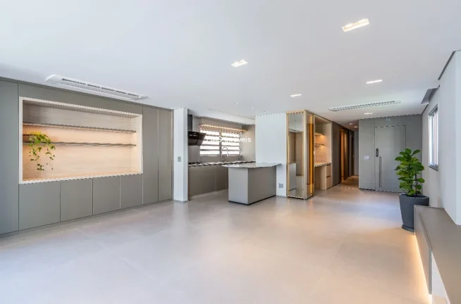 Imagem Apartamento à venda no Itaim Bibi: 3 quartos, 2 suítes, 185m² - Imperdível oportunidade em São Paulo-SP!